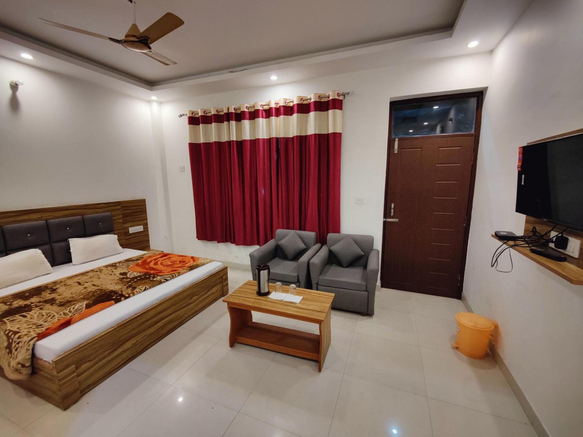 Alaknanda Motel & Restaurant Rudraprayag Exterior photo